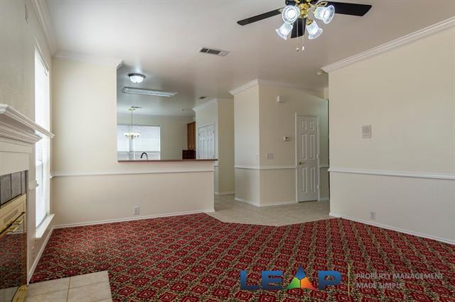 Building Photo - 2216 Oak Park Dr