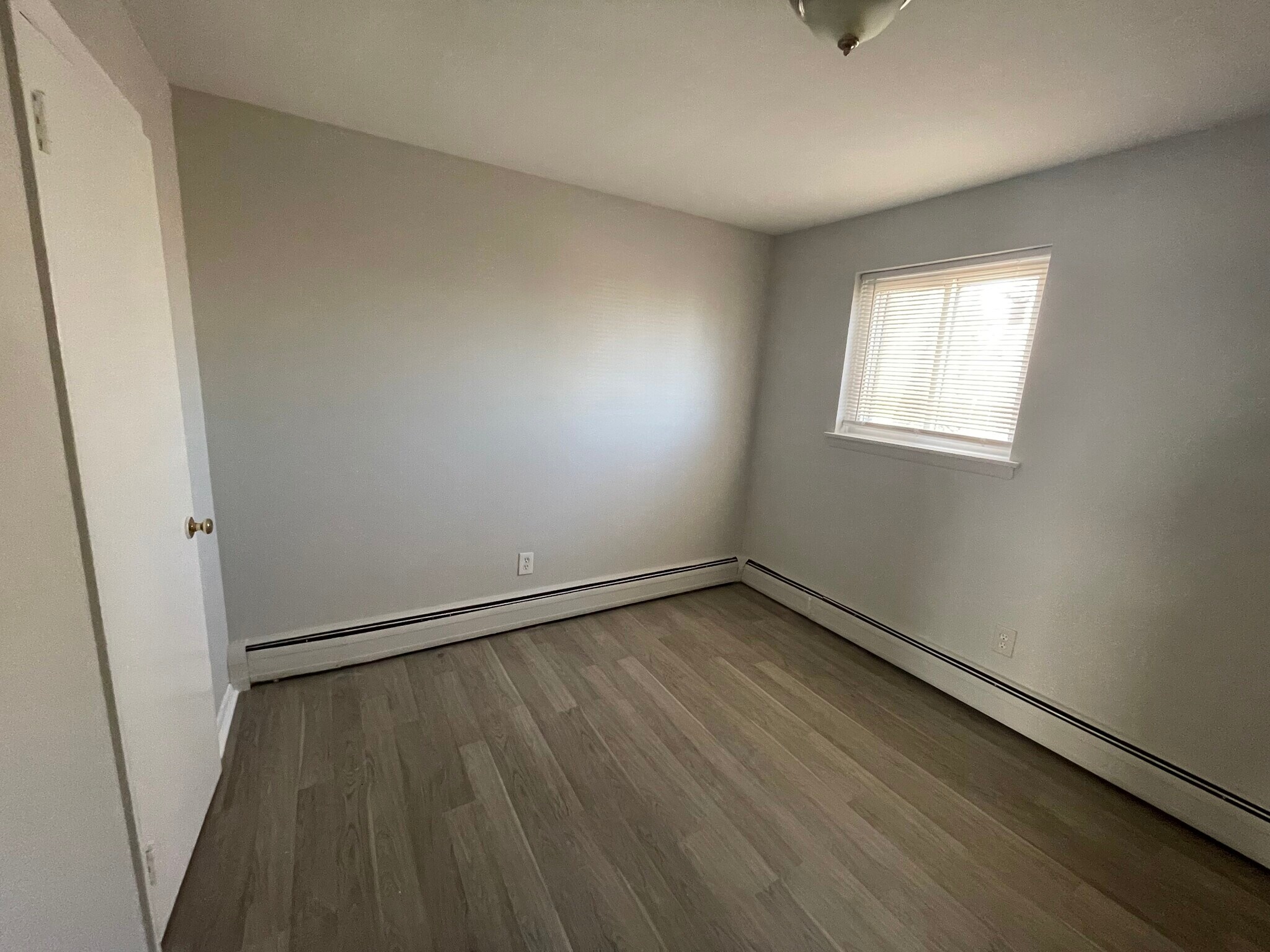 Building Photo - 4818 Unruh Ave