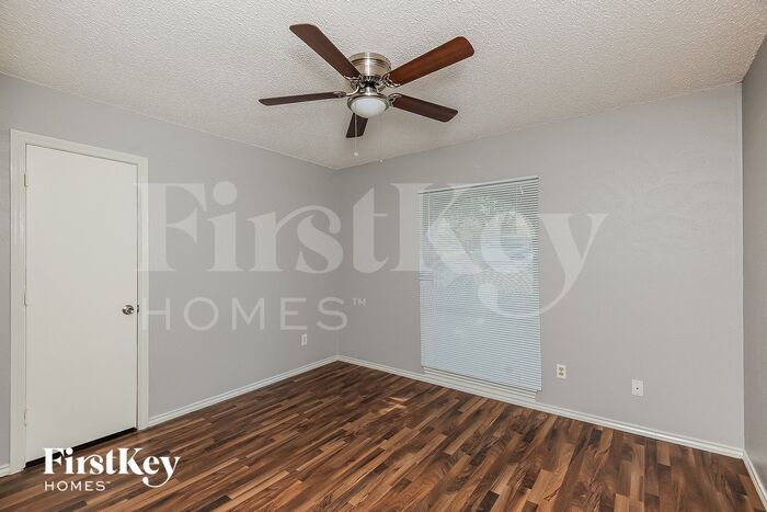 Building Photo - 3944 Misty Meadow Dr