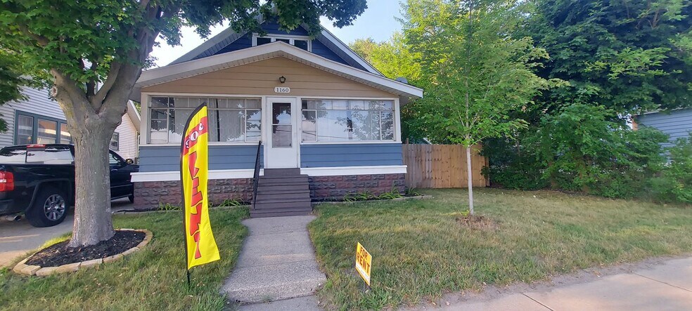 Building Photo - 1160 W Laketon Ave