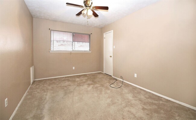 Building Photo - 11918 Kirkway Dr