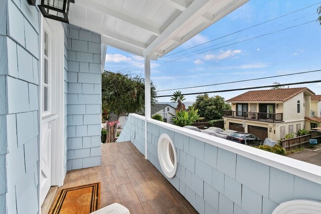 Building Photo - Virginia Way - Mohajer Unit A