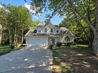 Building Photo - Spacious 3-Bedroom Retreat in Desirable Steele Creek