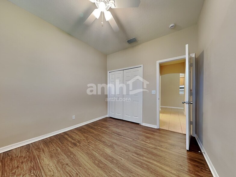 Building Photo - 12906 Cattail Shore Ln