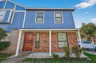 Building Photo - 13424 Castilian Dr