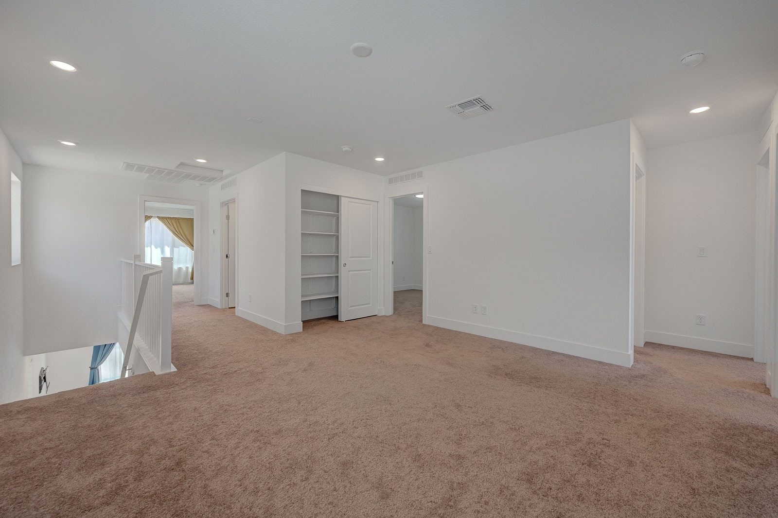 Building Photo - 5927 W Frias Ave