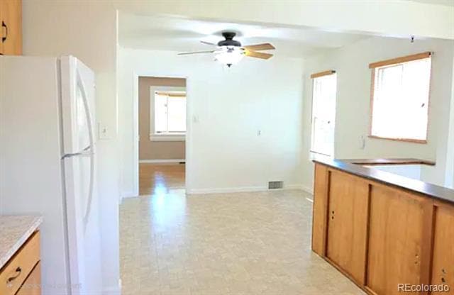 Building Photo - 916 Custer Ave