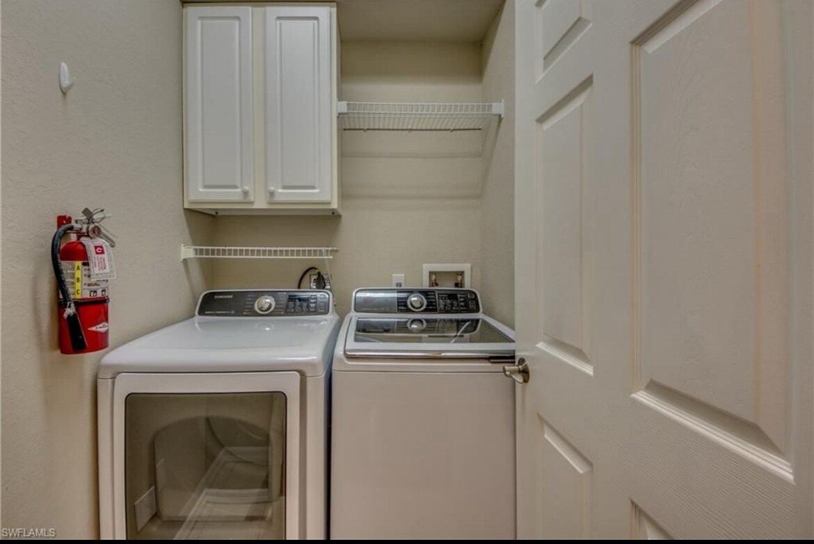 Building Photo - 7856 Lake Sawgrass Loop