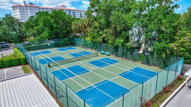 Building Photo - 1600 1st Ave W