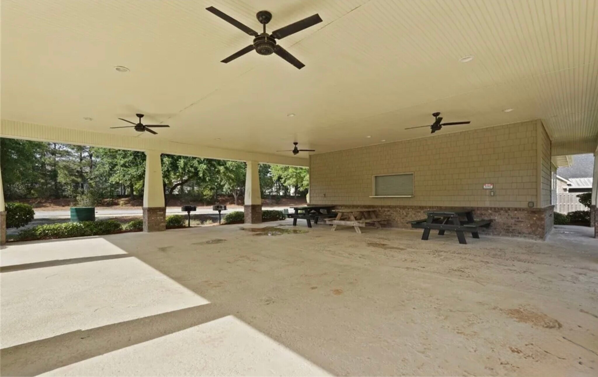 Building Photo - 415 Olde Ivey Square