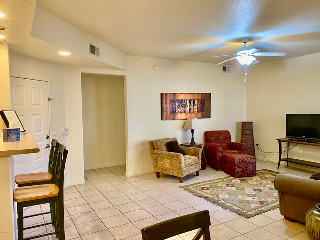 Building Photo - 11680 E Sahuaro Dr