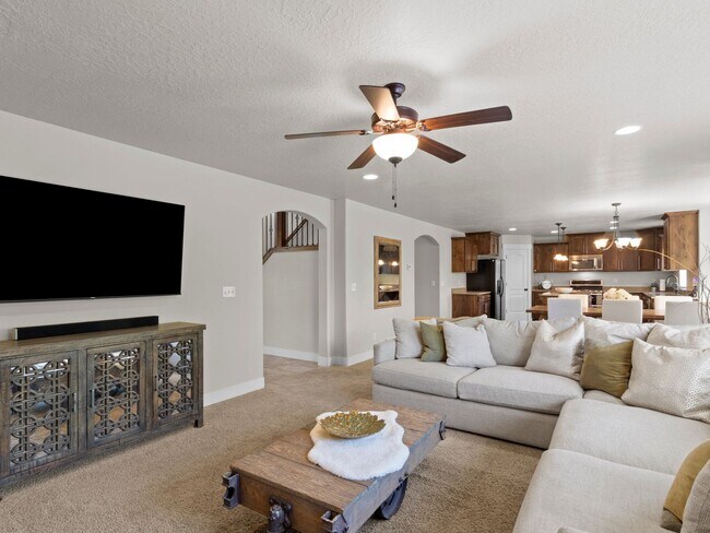 Building Photo - Beautiful Bluffdale home for rent!