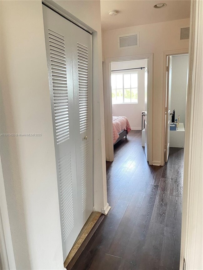 Building Photo - 27563 SW 139th Pl