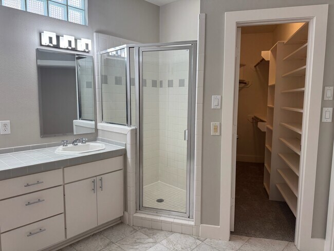 Building Photo - 9716 Linkmeadow Ln