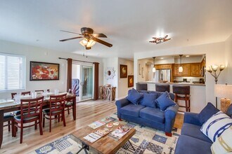 Building Photo - Steps From The Beach w/ All Utilities Included Available Jan - May 2025