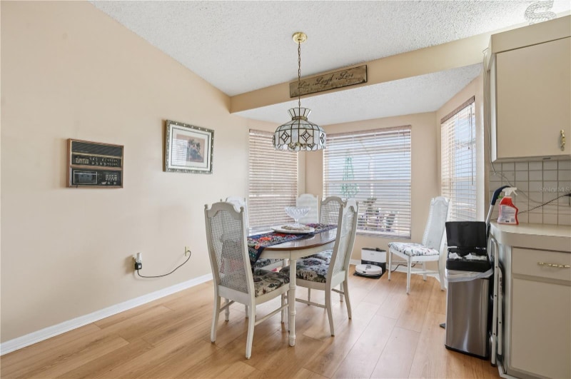 Building Photo - 1250 Masada Ln