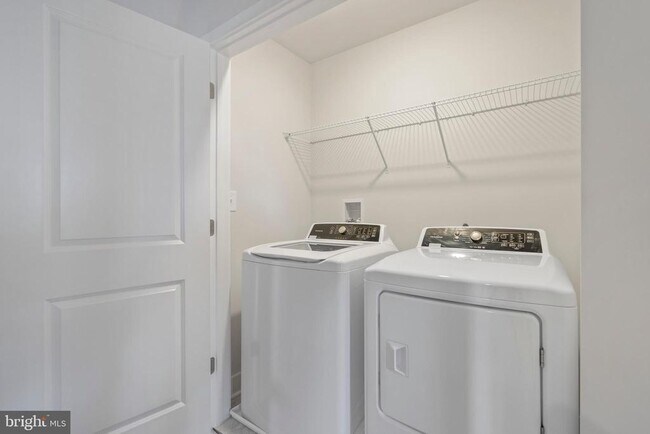 Building Photo - 1830 Parham Wy