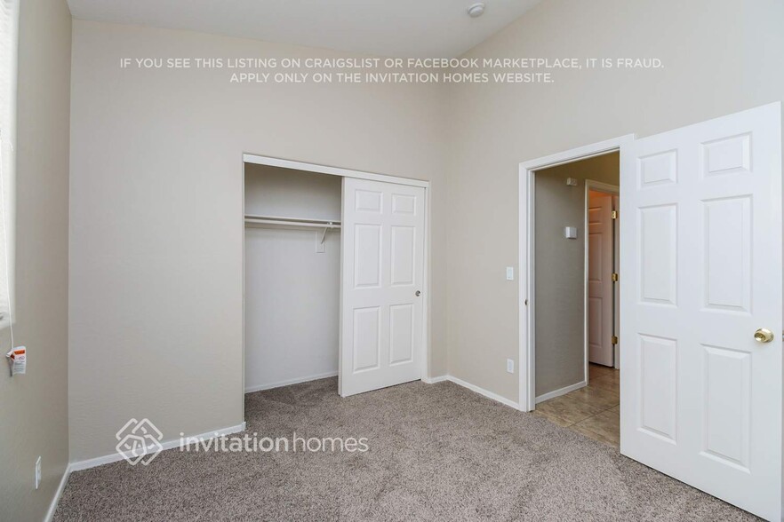 Building Photo - 5617 W Ellis Dr
