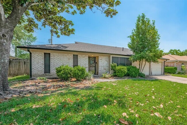 Building Photo - 9922 Carlow Ln