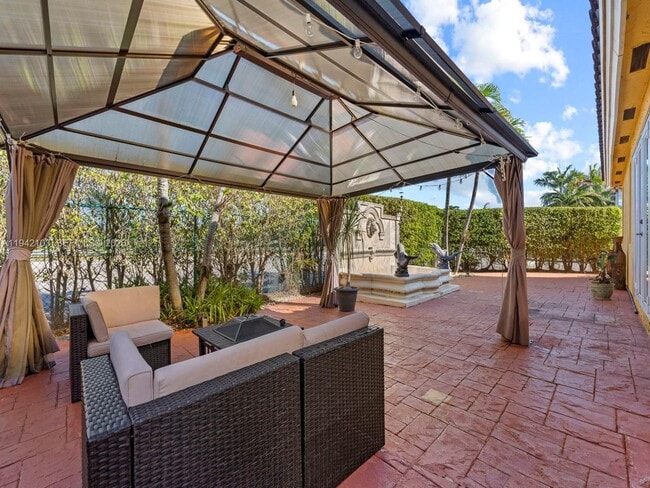 Building Photo - 16421 SW 64th Ter