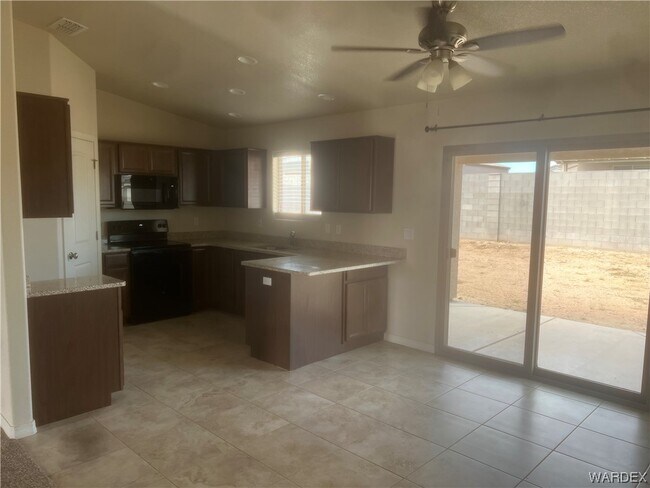 Building Photo - 2991 E Estrella Vis