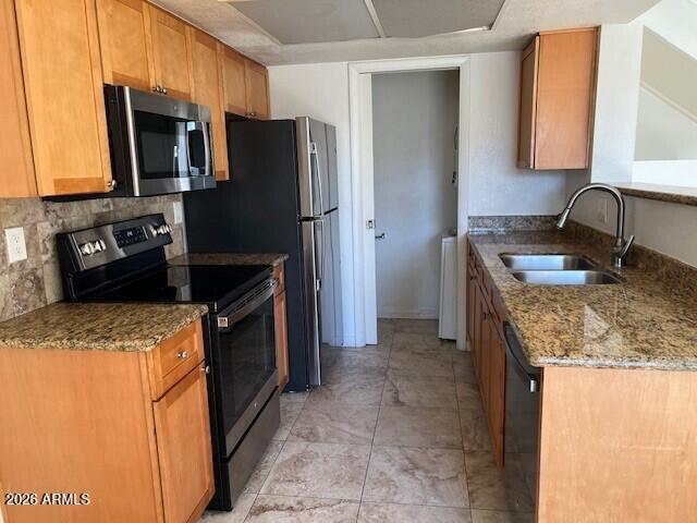 Building Photo - 6627 N 27th Ave