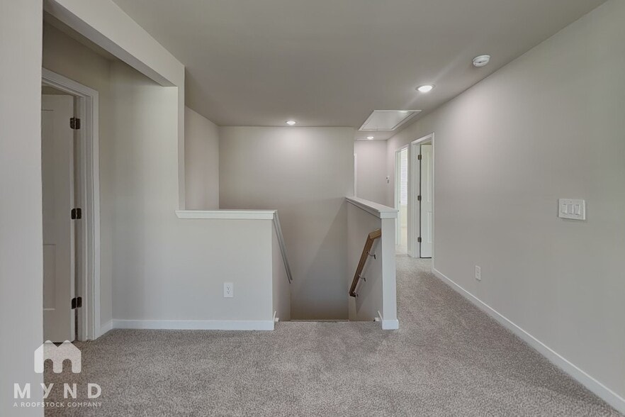 Building Photo - 428 Southland Dr