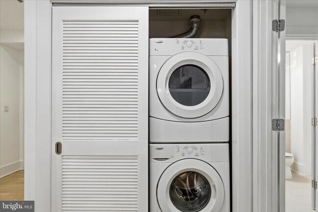 Building Photo - 2818 Connecticut Ave NW