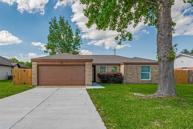 Primary Photo - 7926 Jonquil Dr