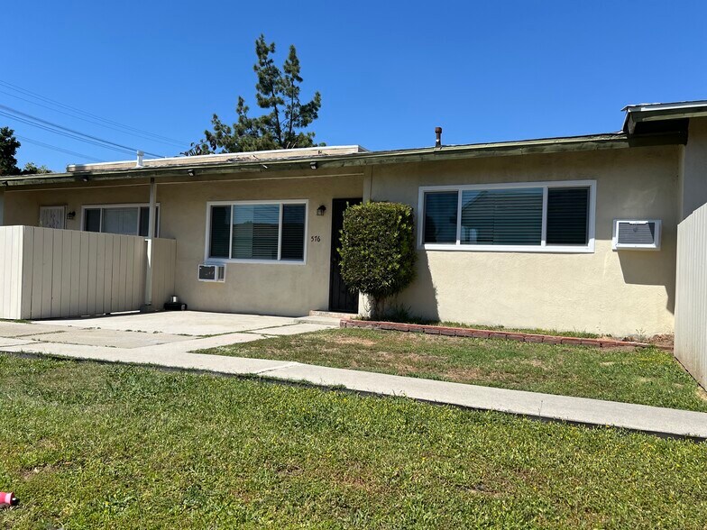 Building Photo - 576 N Wilson Ave