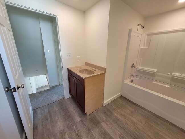 Building Photo - 55 N Church St