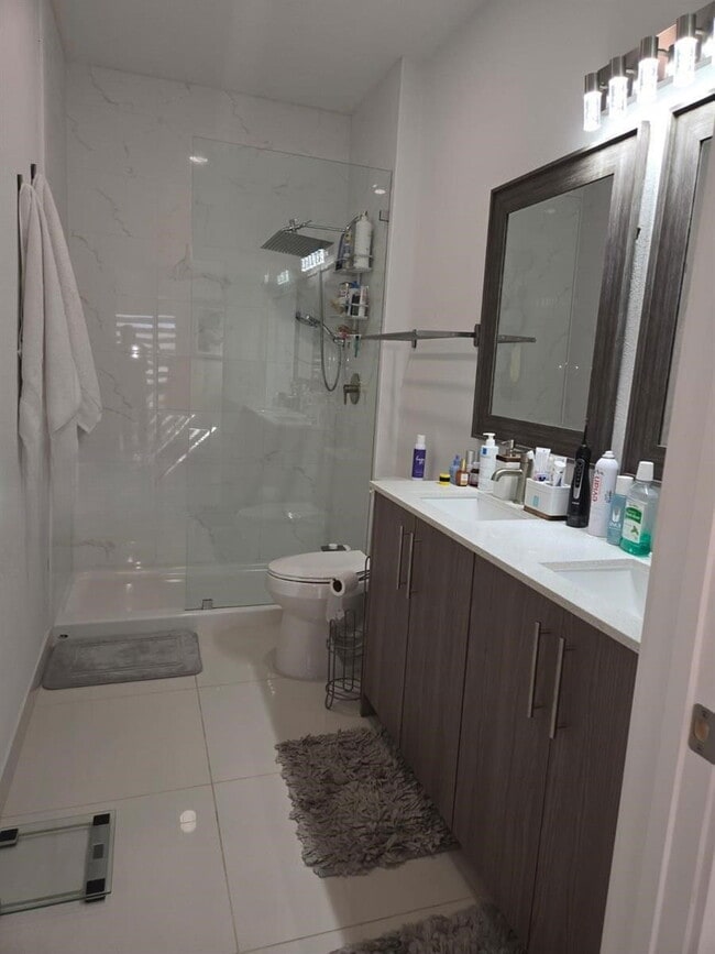 Building Photo - Northwest 12th Avenue, Miami, FL 33128 - 5 BR 4.5 BA single-family home