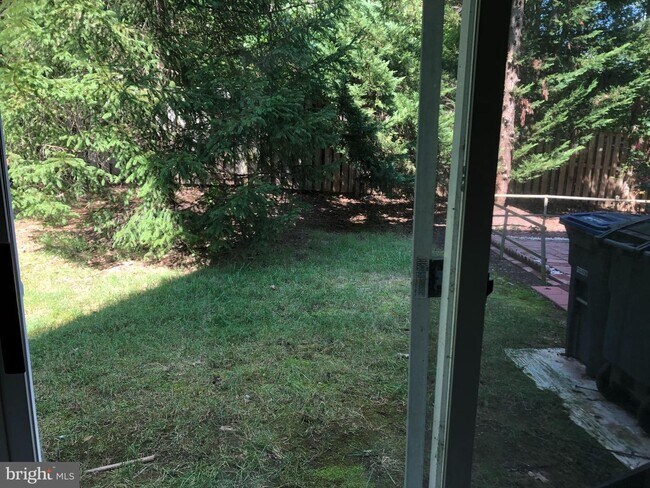 Building Photo - 5558 Clifton Crest Way