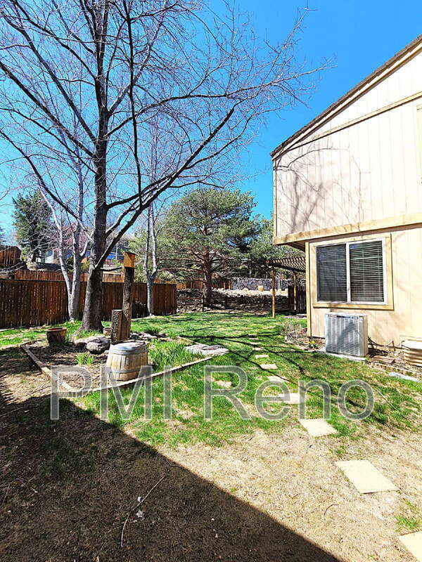 Building Photo - 6403 Meadow Country Dr