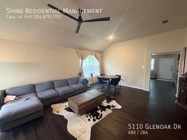 Building Photo - 5110 Glenoak Dr