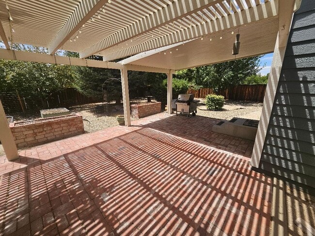 Building Photo - 7873 Morro Ave