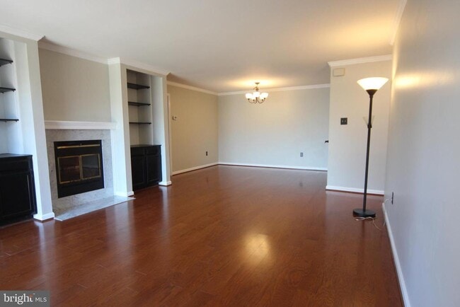 Building Photo - 12288 Wadsworth Way