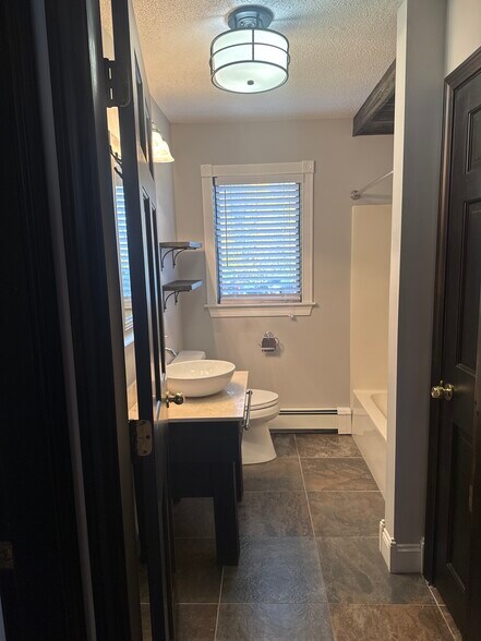 Building Photo - 35 Husson Ave