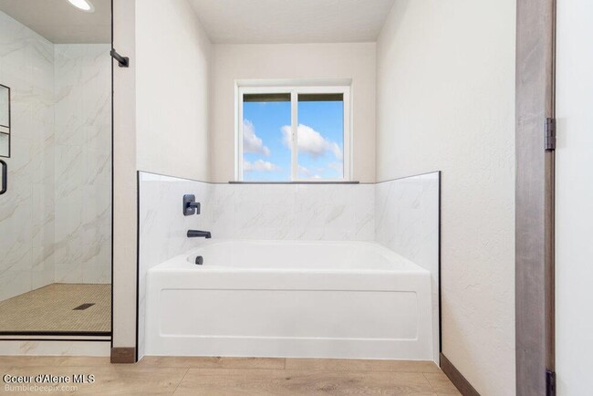 Building Photo - 2743 N Neptune Street