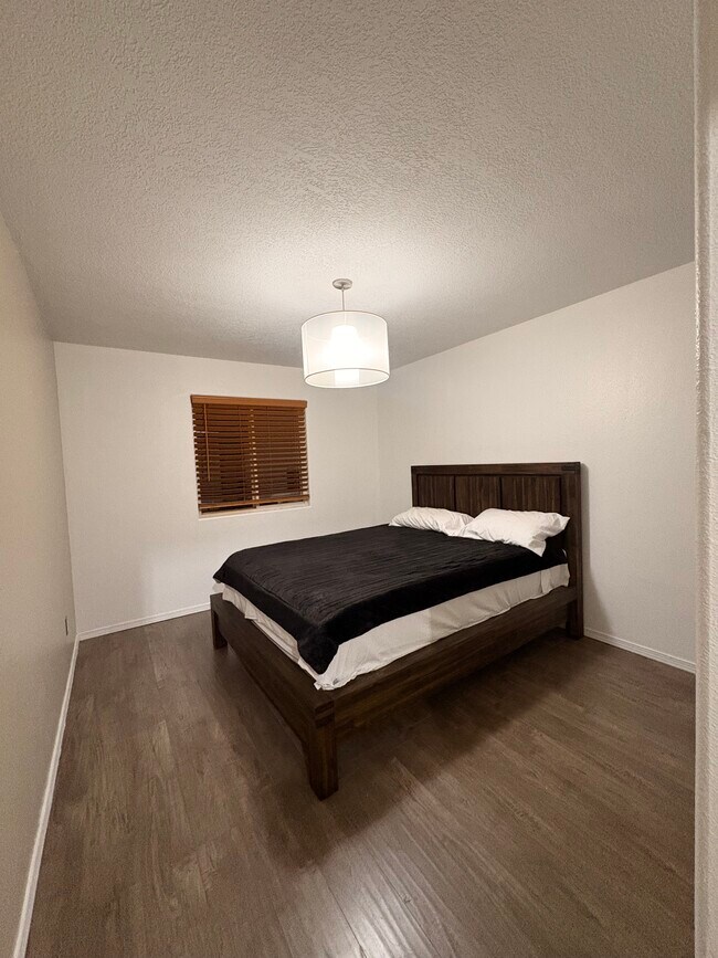 Building Photo - 1647 Corte Del Sol