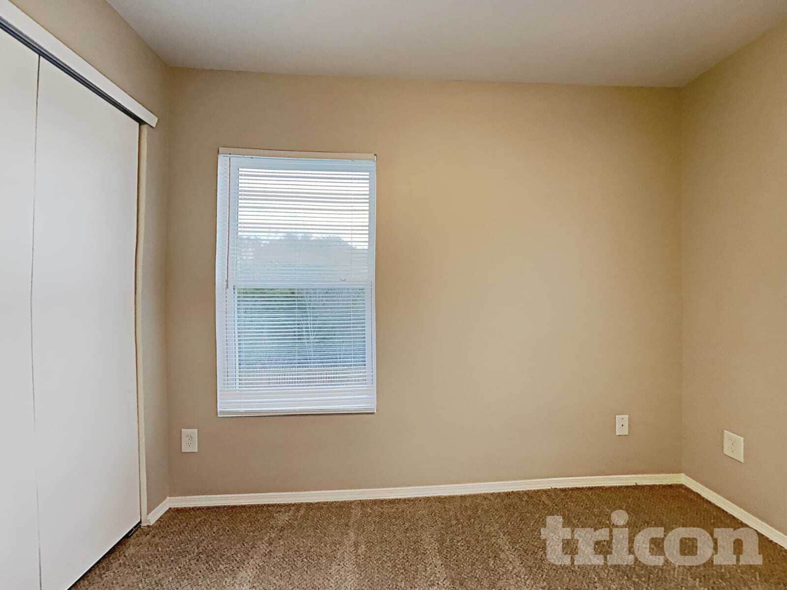 Building Photo - 4560 Stone Mountain Dr