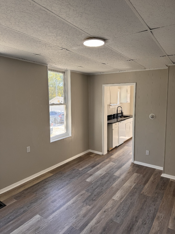 Building Photo - 564 Eastern Ave