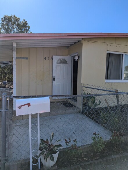 Building Photo - 4180 NW 11th Ave