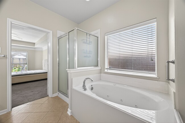 Building Photo - 13310 Larkhill Gardens Ln