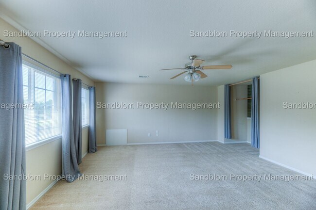 Building Photo - FOR LEASE | Jenks | $2500 Rent | 5 Bed, 3 ...