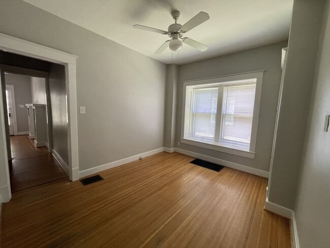 Building Photo - 2177 Baringer Ave