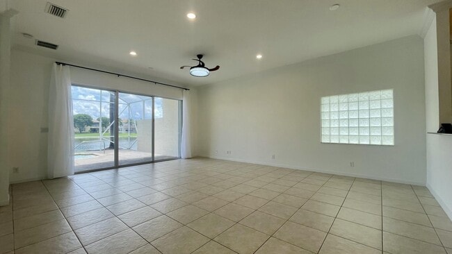 Building Photo - 110 Newberry Ln
