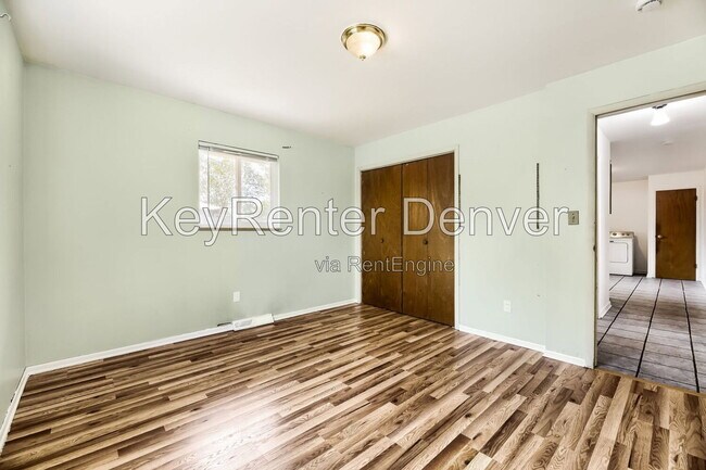 Building Photo - 4280 W Virginia Ave