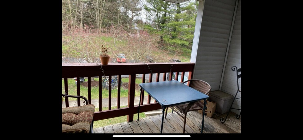 Building Photo - 401 Berryfield Ln