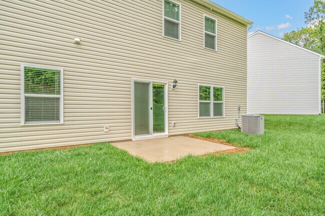 Building Photo - 944 Utopia Ln